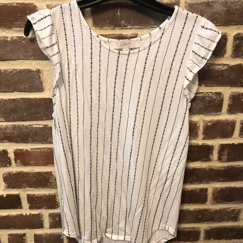 Loft tank with flutter sleeves